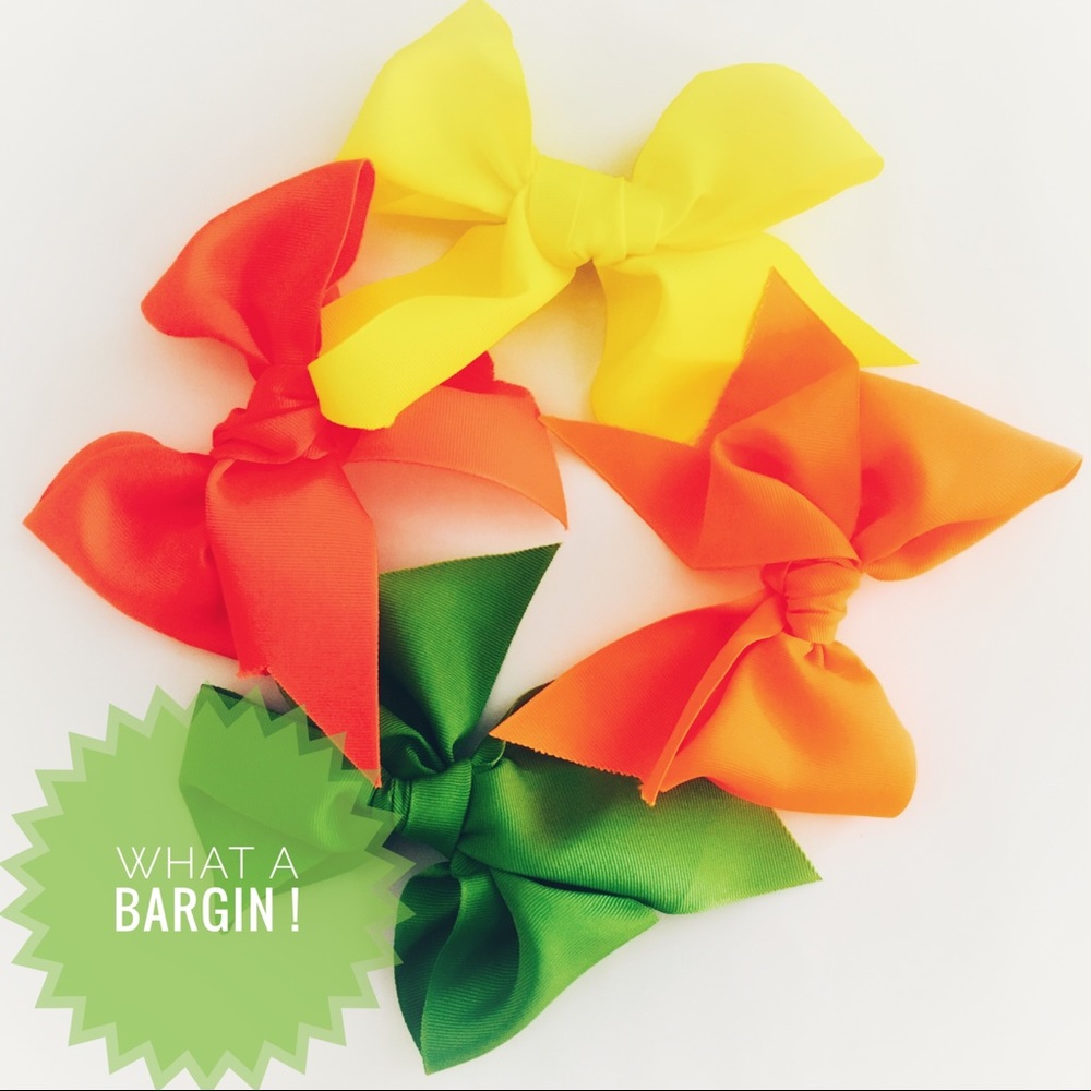Que Bonita Girls 6” Clip Hairbows